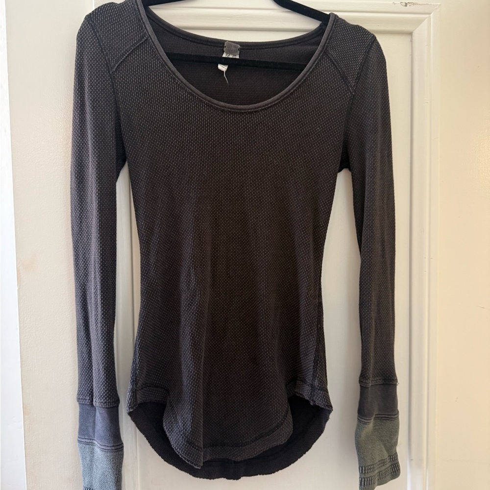 We The Free Charcoal Gray Waffle Long Sleeve Scoop Top - Picture 1 of 5